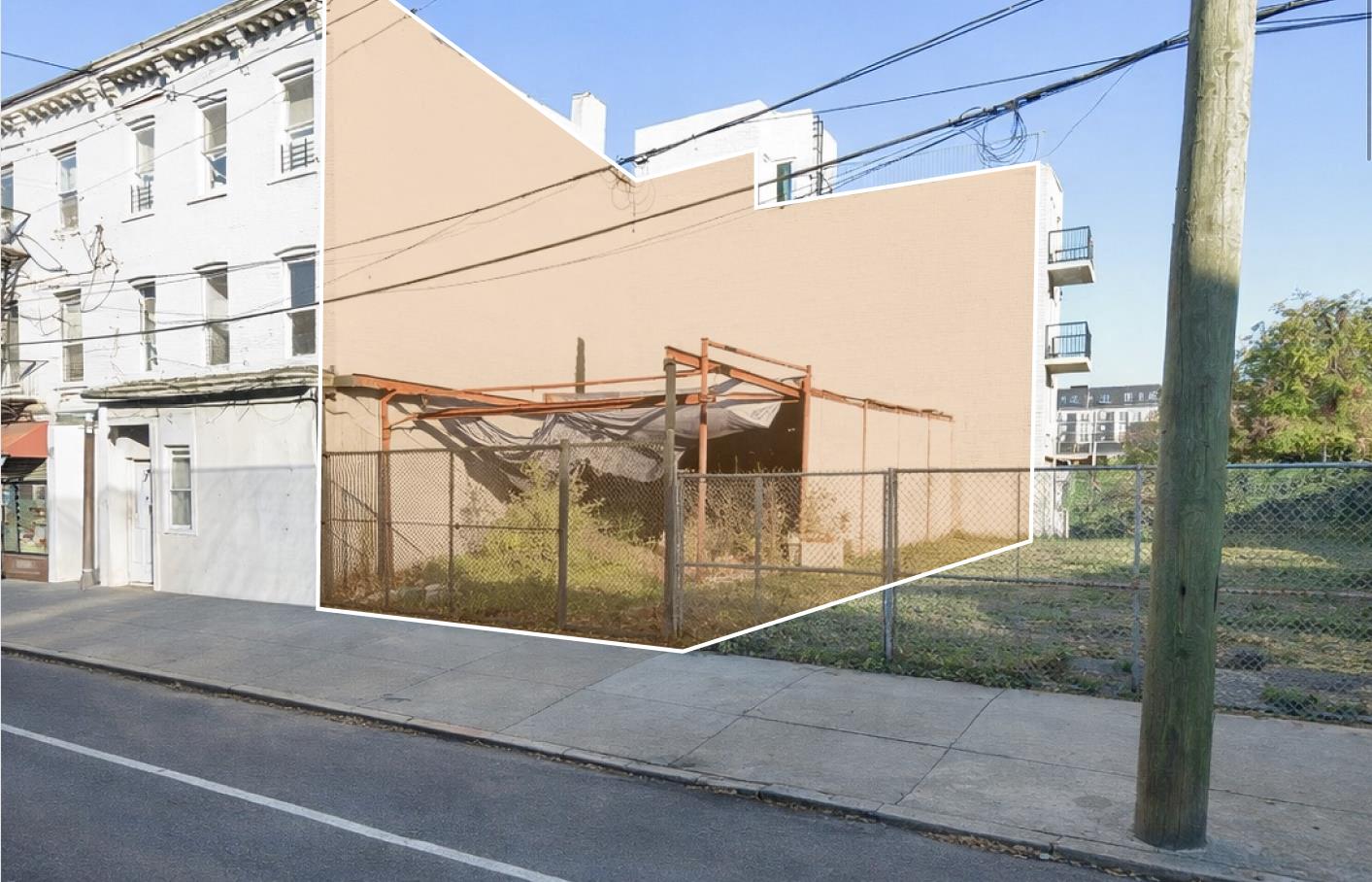 395 Liberty Ave